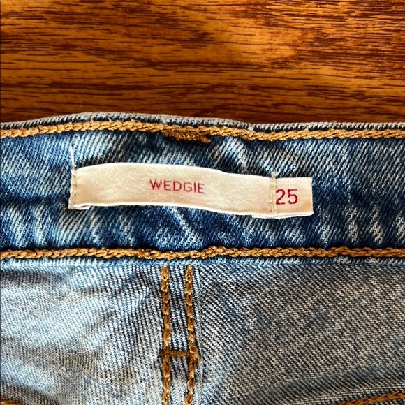 Levi's Women's Wedgie Blue Jeans - Picture 5 of 8